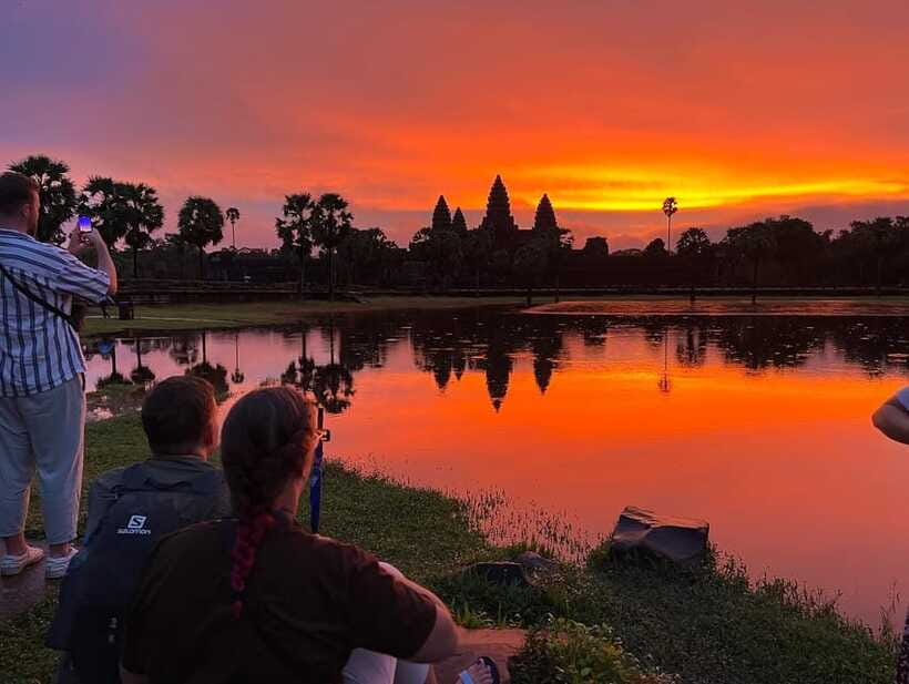 Angkor Wat Sunrise Bike Tour With Lunch Included - Ta Nei offers a quieter temple stop