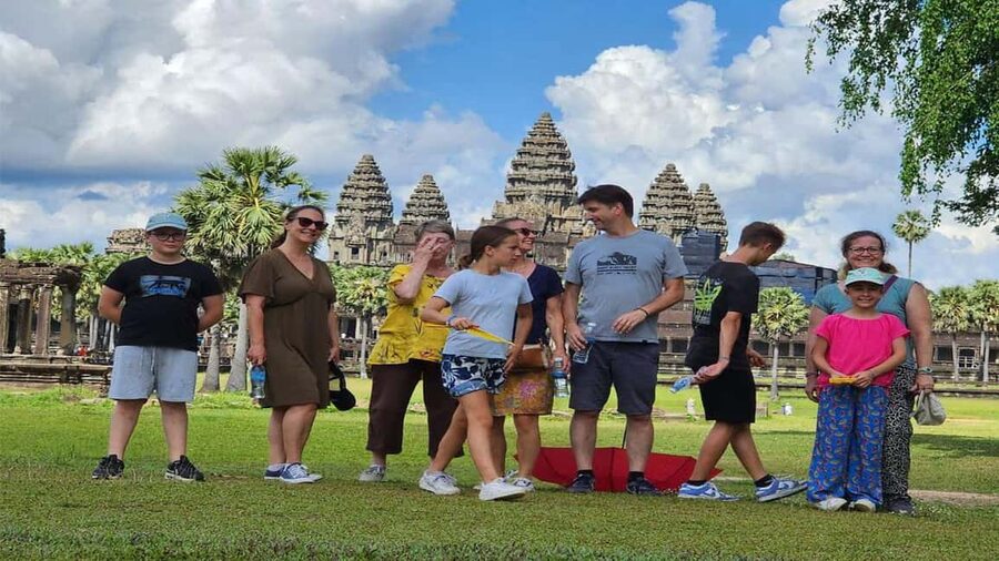 Angkor Wat Sunrise Tour Half-Day (Join-In-Tour) - Angkor Wat: two hours at the main event