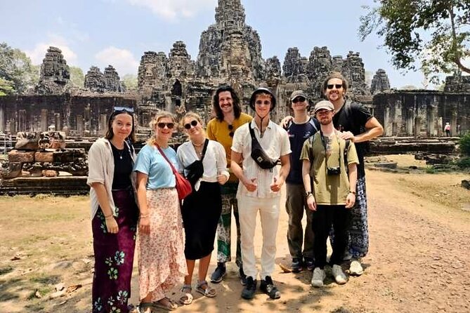 Angkor Wat Sunset Small Group Tour with Lunch Included - Quick views at Angkor Thom’s South Gate