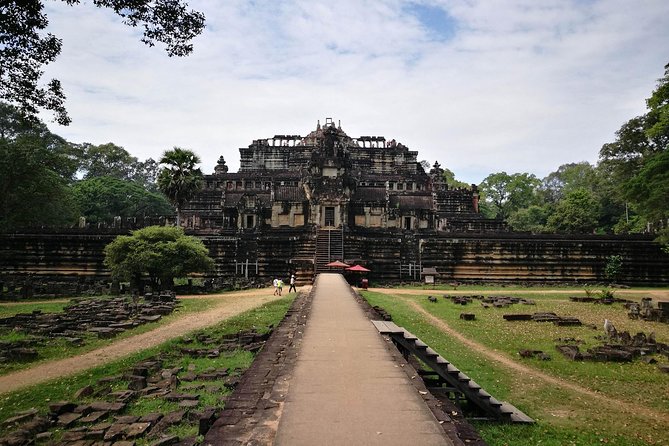 Angkor Wat Sunset Tour - The guide can make or break the day