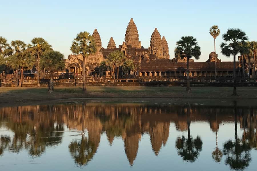 Angkor Wat & Temples: Private Spiritual Tour by Lady Tuk Tuk - Two hours at Angkor Wat