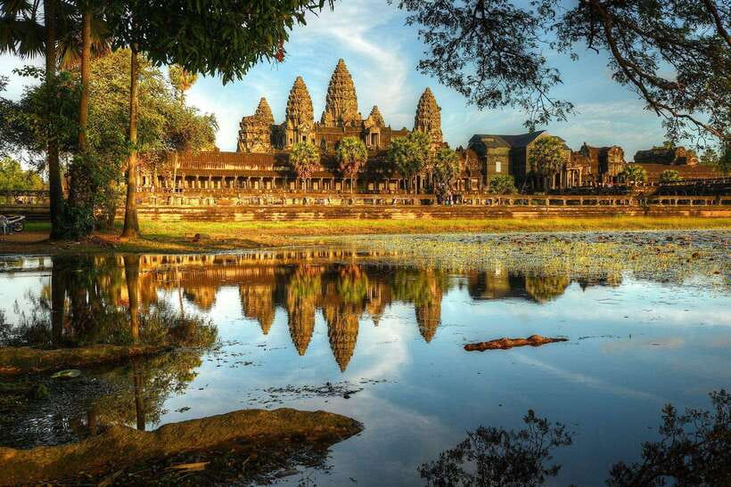 Angkor Zipline and Temple Tour with Sunset - A big day that pairs cables with temples