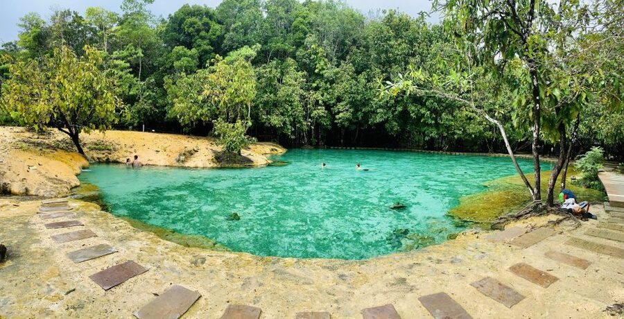Ao Nang: Hot Spring, Emerald Pool & Tiger Cave Temple Tour - Pickup details and the Railay limitation