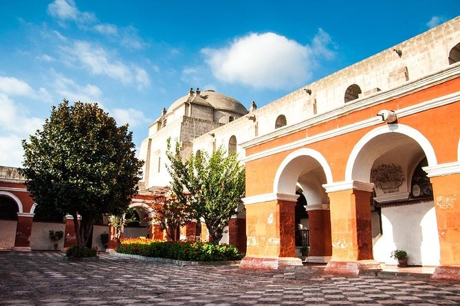 Arequipa, Historic and Colonial City and Santa Catalina Monastery - Guides, languages, and group size