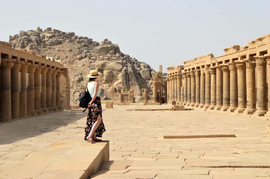 Aswan: Philae Temple Guided Half-Day Group Tour - Reading the temple with a guide
