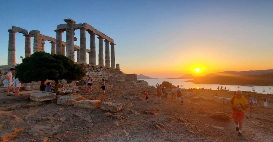 Athens: Cape Sounio & Poseidon Temple Trip with Audio Guide - Entering the Temple of Poseidon