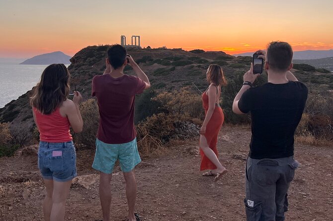 Athens: Half Day Trip To Cape Sounio/Poseidon Temple Semi Private - What the guide adds to the day