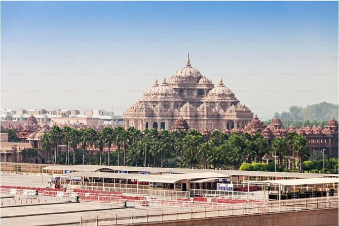 Ayodhya Private Tour & VIP Darshan -Special support for Seniors - Sita Ki Rasoi and Valmiki Bhawan