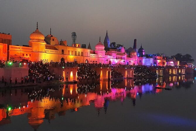 Ayodhya Private Tour & VIP Darshan -Special support for Seniors - Guide quality and communication