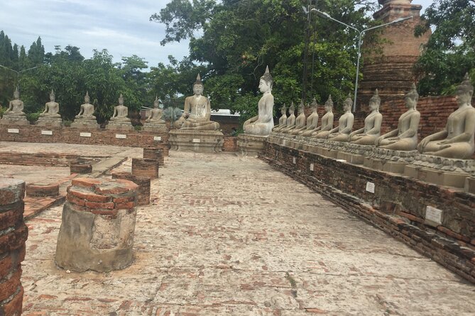 Ayuthaya Must Visit Temples Tour from Bangkok by MyProGuide - Wat Mahathat and the Buddha in the tree
