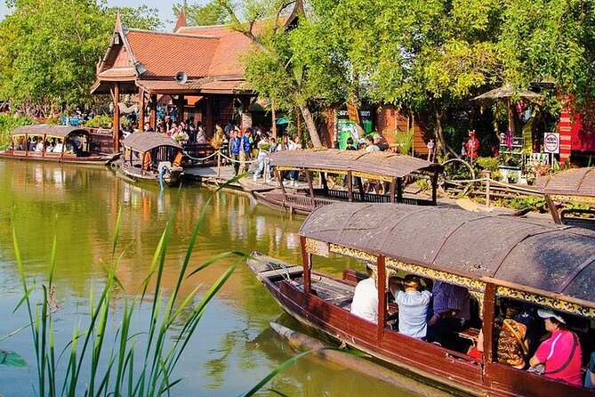 Ayutthaya Funky Frogy Tuk Tuk Experience With Famous Temple - Wat Phra Si Sanphet and the royal ruins