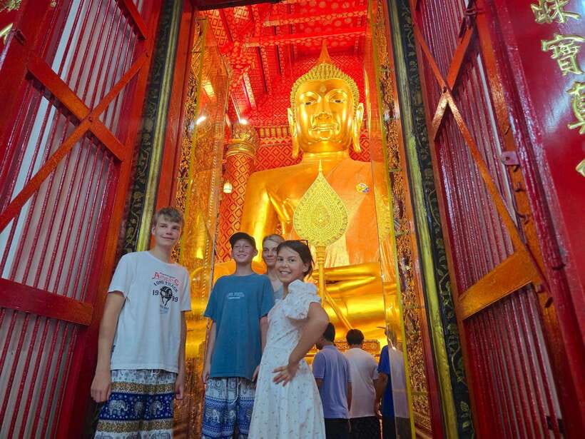 Ayutthaya: Private Boat Tour with Optional Temple Visits - The two-hour route: three temples and a comfortable pace
