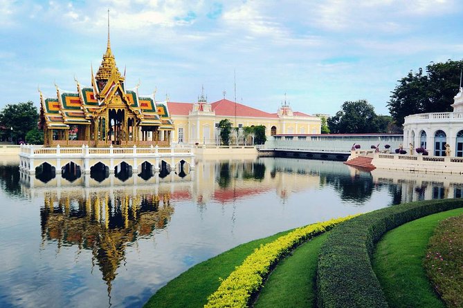 Ayutthaya’s Top Temple & Boat Tour From Bus Station - The boat ride from Chao Phrom Market Pier