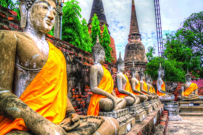 Ayutthaya Sunset Boat & UNESCO Temples: Multi-language private tour from Bangkok - Wihan Phra Mongkhon Bophit and a huge bronze Buddha