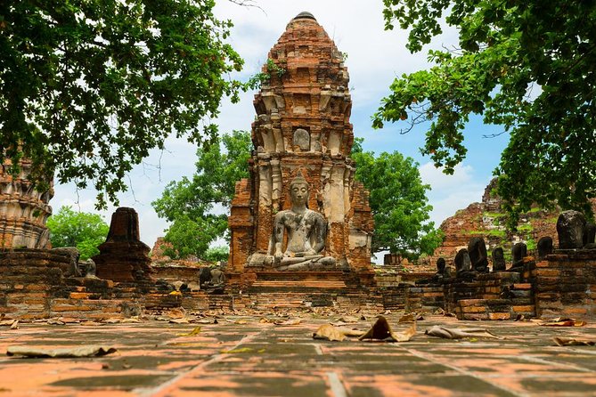 Ayutthaya Temples and Ayothaya Floating Market From Bangkok - Wat Mahathat and Ayutthaya’s best-known Buddha image
