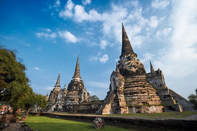 Ayutthaya Temples and River Cruise from Bangkok - Wihan Phra Mongkhon Bophit and the seated Buddha