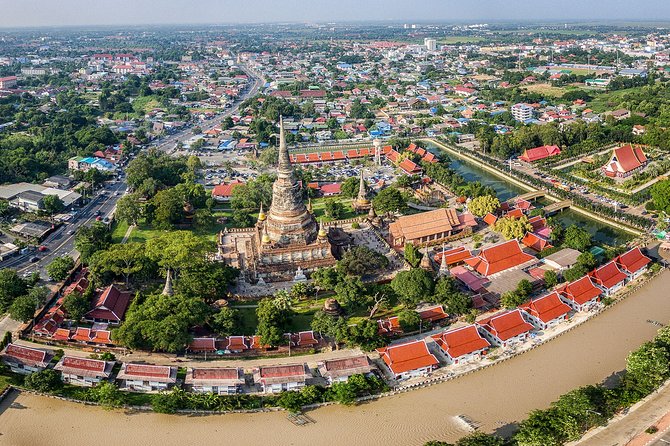 Ayutthaya UNESCO Temples Group Tour with Lunch - Wat Mahathat and the Buddha head in the tree