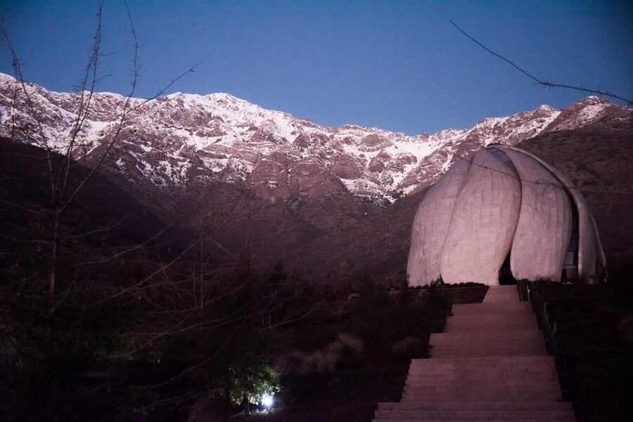 Bahá’í Temple, Winery and Lapis Lazuli + Private Transport - Why this unusual Santiago day works