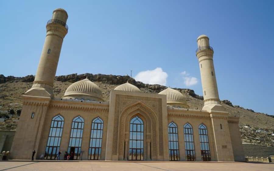Baku: Gobustan, Mud Volcano, Fire Mount, Temple Lunch Entry - Transport and guide quality make or break the day