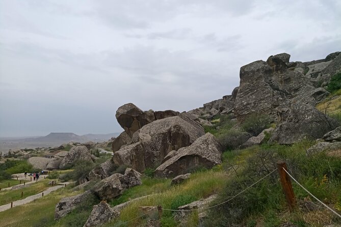 Baku: Gobustan, Mud Volcano, Fire Temple & Burning Mountain - Bibi-Heybat Mosque in 15 minutes