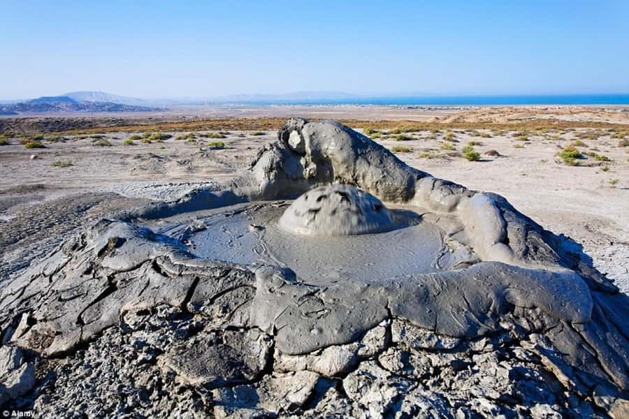 Baku:Gobustan Mud Volcanoes Temple & Entry tickets included - The 4x4 ride to the mud volcanoes