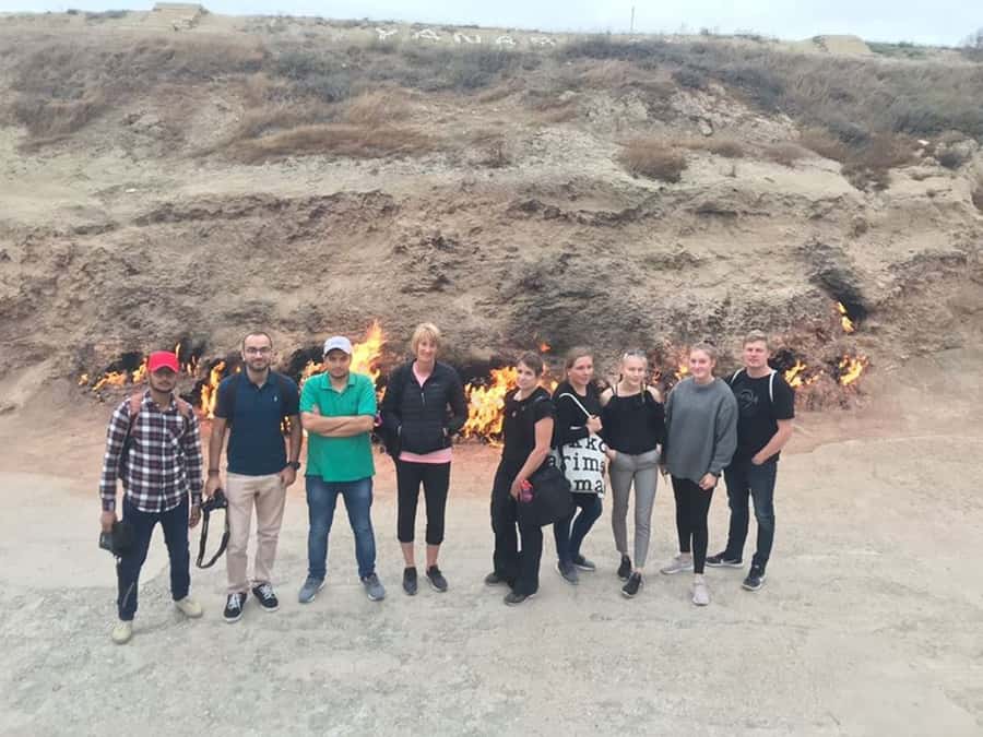 Baku: Gobustan, Volcanoes, Fire Temple and Yanardag Day Trip - Mud volcanoes and the rougher side of the route