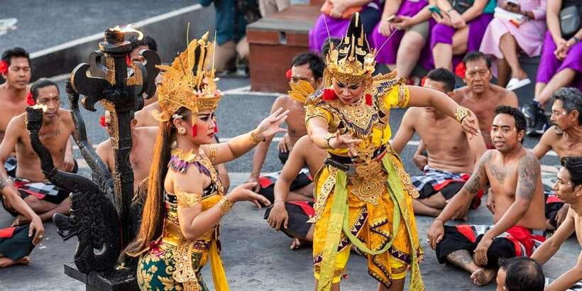 Bali: Beaches, Uluwatu Temple Sunset & Fire Kecak Dance Show - Key points at a glance