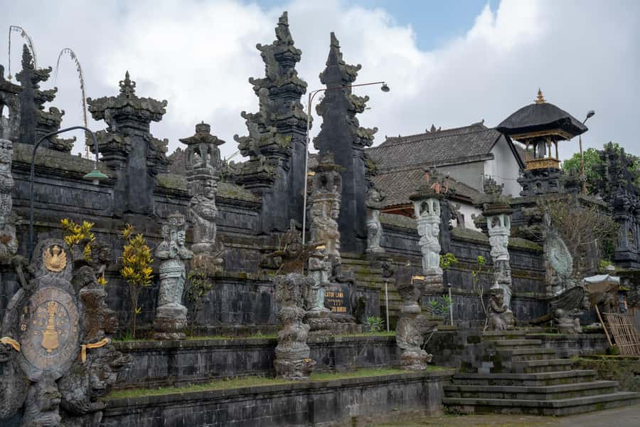 Bali: Besakih Great Temple & Penglipuran Village Day Tour - Who should book this day tour?