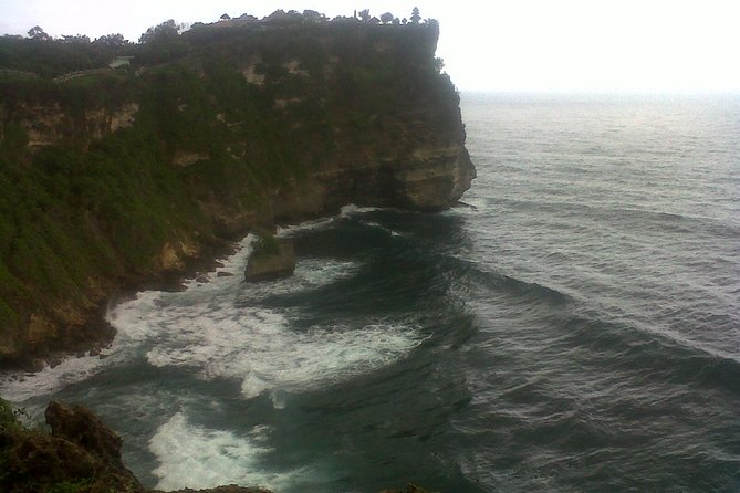 Bali Famous Beach, Kecak Dance, Uluwatu Temple, Sunset, Dinner - Key points to know before booking