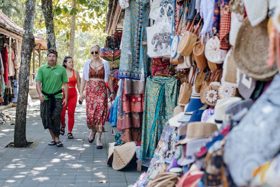 Bali: Hidden Canyon, Waterfall & Temples Small Group Tour - Lunch and the long road between stops