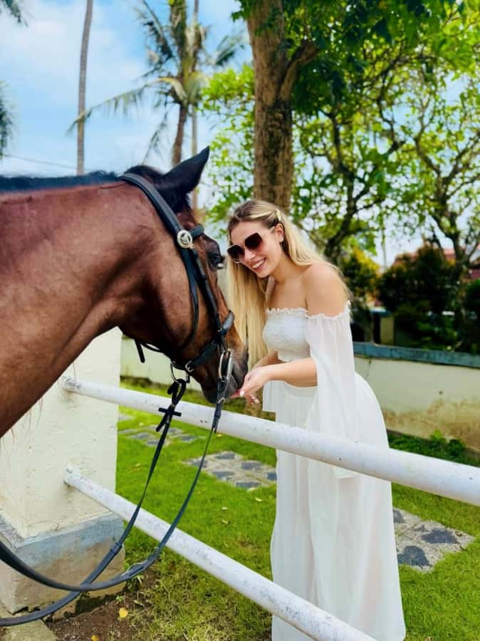 Bali: Horseback Tour Through Saba Beach and Local Temples. - The staff and the value of personal attention