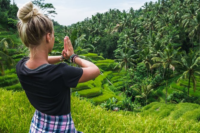 Bali Instagram: Gate of Heaven Temple Tour - Tukad Cepung Waterfall: beautiful, but not effortless