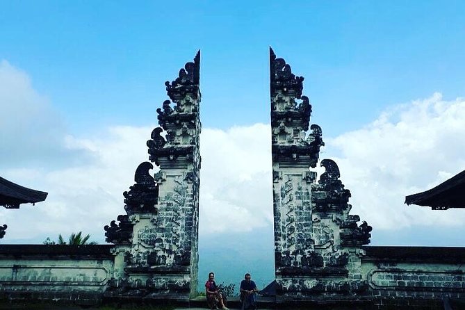 Bali : Instagrams Tour Lempuyang Temple, Tirta Gangga- Tukad Cepung , Tibumana Waterfall - Why the 6:30 a.m. start makes sense