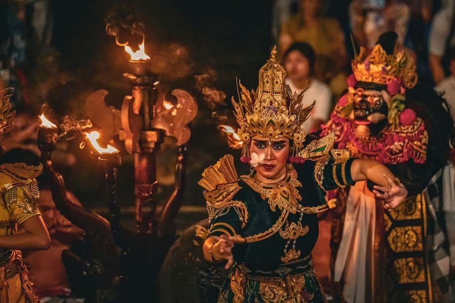 Bali: Kecak Fire Dance Entry Ticket and Uluwatu Temple - What makes the evening worth your time