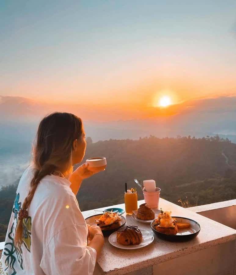 Bali: Kintamani Cafe, Waterfall, Temple and Cretya Ubud Tour - Kintamani before the heat and crowds