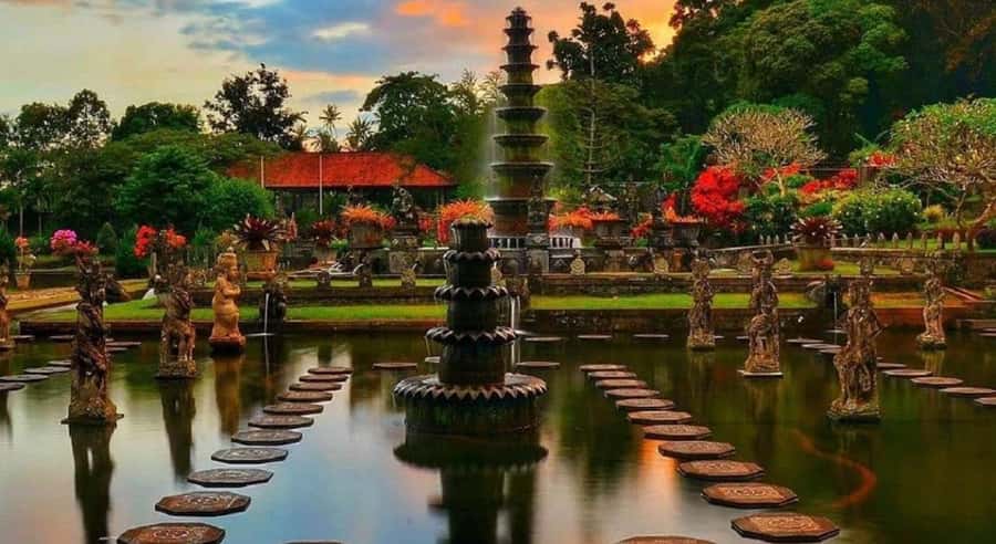 Bali: Lempuyang Temple, Tirta Gangga, and Goa Lawah Tour - Key points at a glance