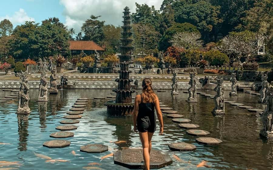 Bali: Lempuyang Temple, Tirta Gangga, and Taman Ujung Tour - Tunas Bali Luwak Coffee and a useful pause