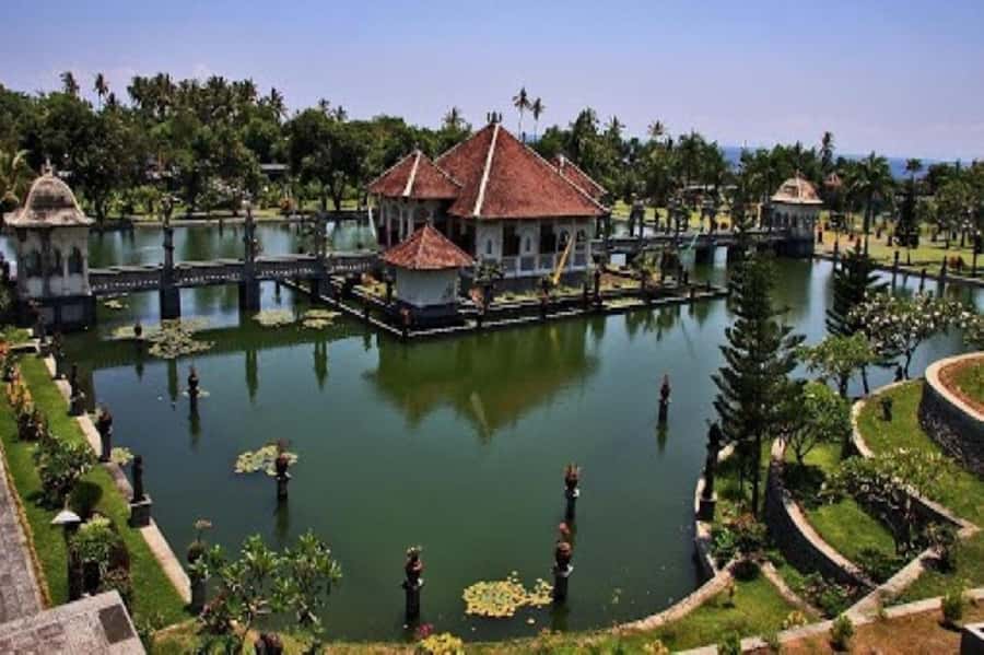 Bali: Lempuyang Temple, Tirta Gangga, Taman Ujung & Beach - Virgin Beach for a slower final stop