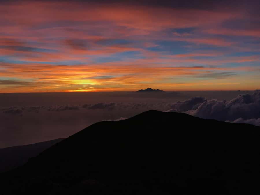 Bali: Mount Agung Sunrise Trekking Tour via Besakih Temple - The midnight climb through jungle and volcanic sand