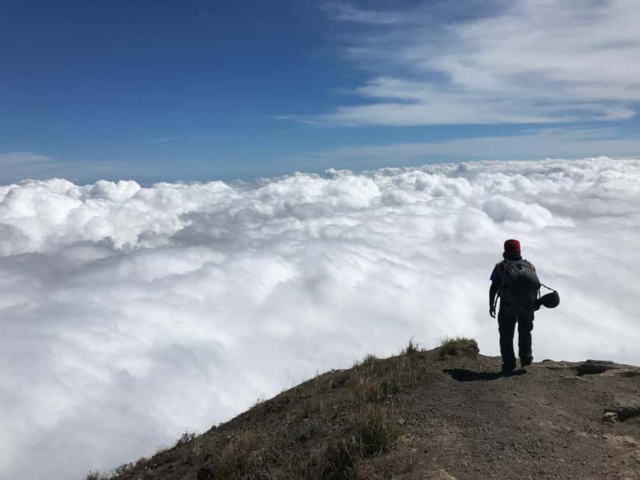 Bali: Mount Agung Sunrise Trekking Tour via Besakih Temple - The descent is where the route gets serious