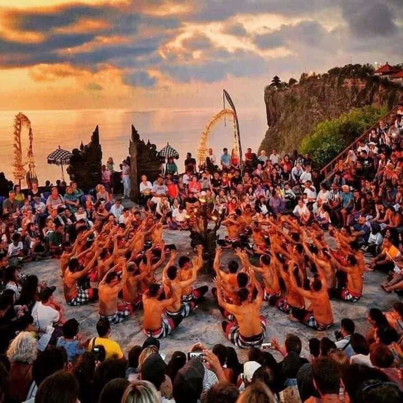 Bali: Padang Padang Beach, Uluwatu Temple & Kecak Dance - FAQ