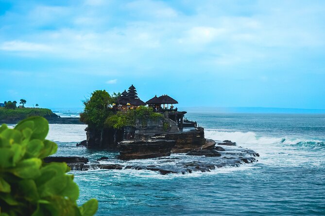 Bali Pura Taman Ayun Temple, Monkey Forest & Tanah Lot Excursion - Rice paddies and a Balinese snack stop