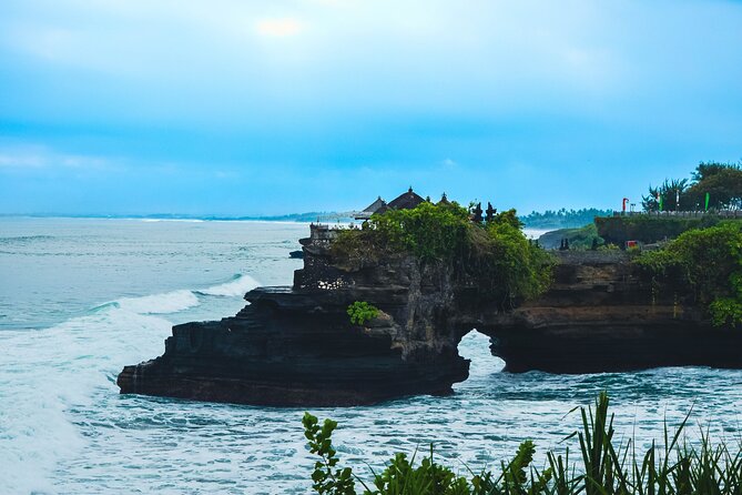 Bali Pura Taman Ayun Temple, Monkey Forest & Tanah Lot Excursion - Guides, transport, and the pace of the day