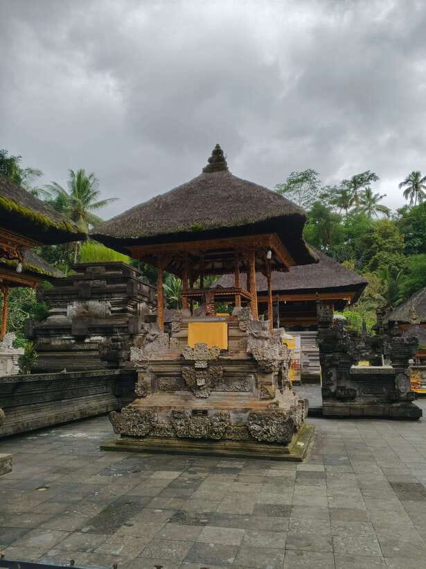 Bali: Rice terrace, Waterfall, and water Temple Day Tour - How the private transport affects the day