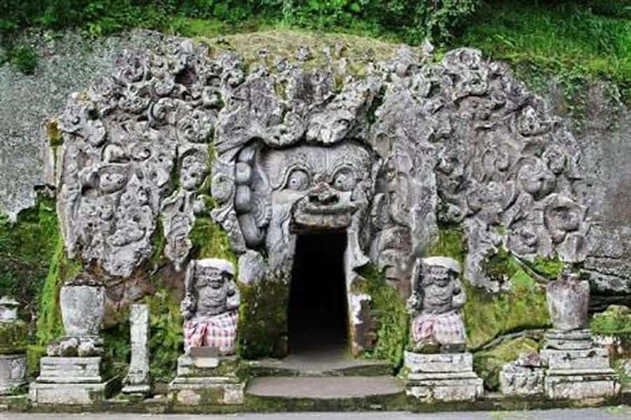 Bali: Sacred Temples and Sunset Private Tour - 9:00 AM pickup and the reality of Bali roads