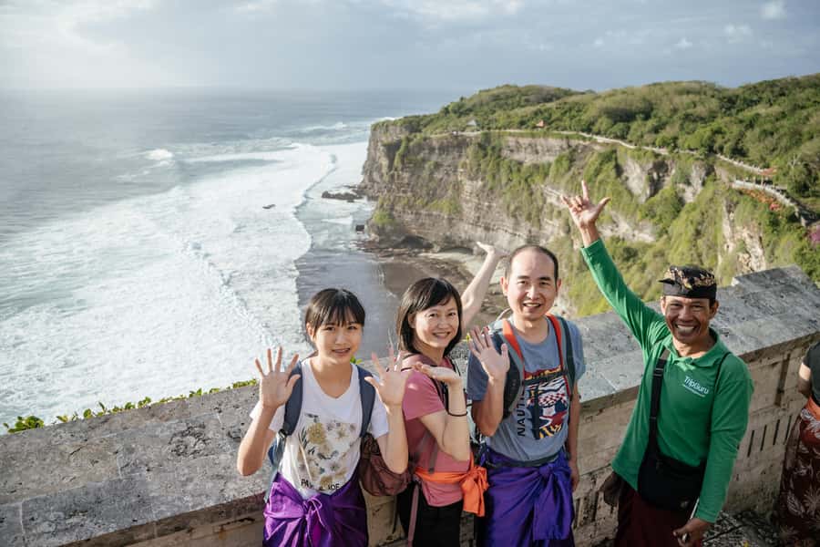 Bali: Skip-the-line Uluwatu Temple and Kecak Fire Dance Tour - Why this Uluwatu evening works so well
