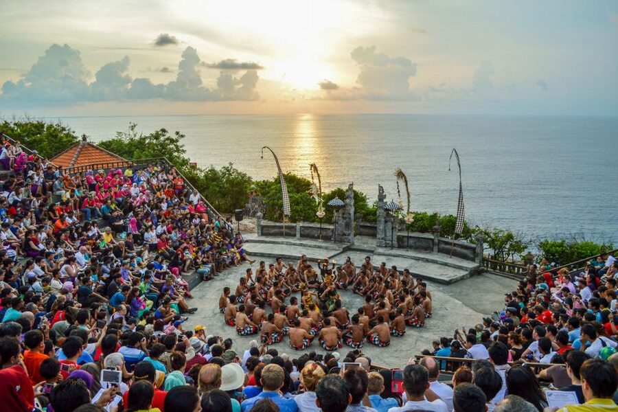 Bali Sunset: Uluwatu Temple, Kecak Dance and Jimbaran Bay - Should you book the Uluwatu sunset tour?