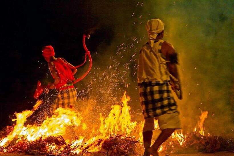 Bali: Tanah Lot Temple Sunset Kecak & Fire Dance Show Ticket - Key points at a glance