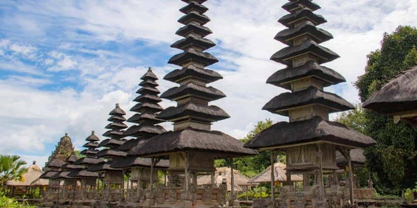 Bali: Tanah Lot Temple Sunset Kecak & Fire Dance Show Ticket - Should you book it?