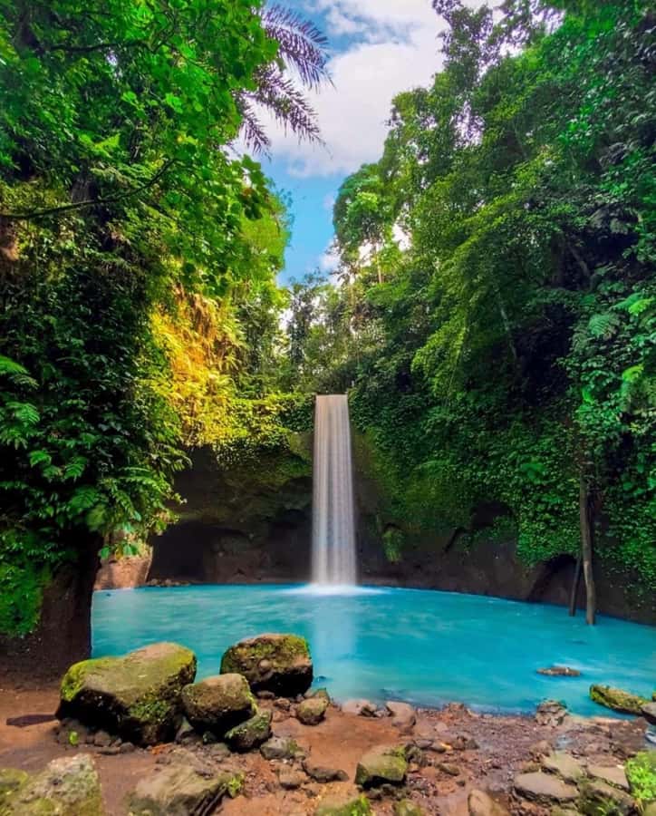 Bali Top's 3 Waterfalls - Temple And Rice Terrace - What to pack for the waterfalls and temple